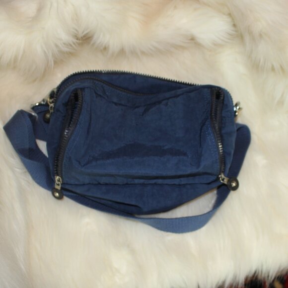 VTG Kipling belt shoulder blue zip bag 2 straps travel vacation - Picture 7 of 8